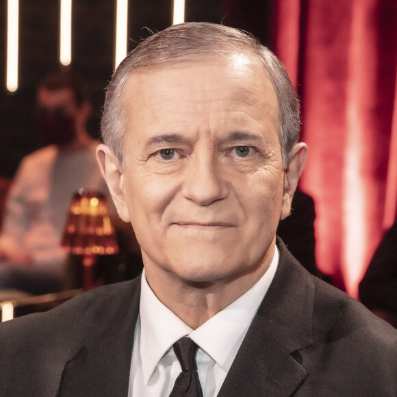 Francis Huster sur le plateau de l'émission "On est en Direct" (OEED) diffusée sur France 2 le 15 janvier 2022 © Jack Tribeca / Bestimage.