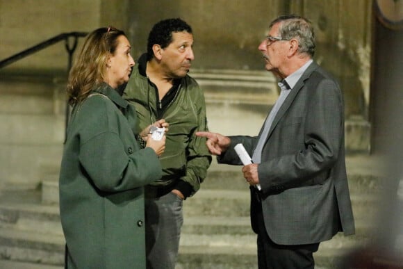 Smaïn, Bernard Menez - Hommage à Charlotte Valandrey en l'église Saint François-Xavier à Paris le 6 octobre 2022. © Christophe Clovis/Bestimage