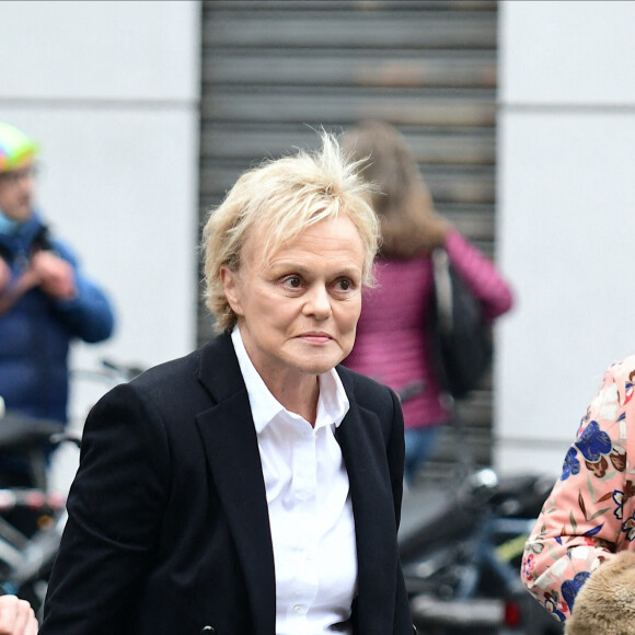 Exclusif - Muriel Robin - Hommage à la chanteuse Dani en l'église Saint-Roch à Paris le 1er octobre 2022.