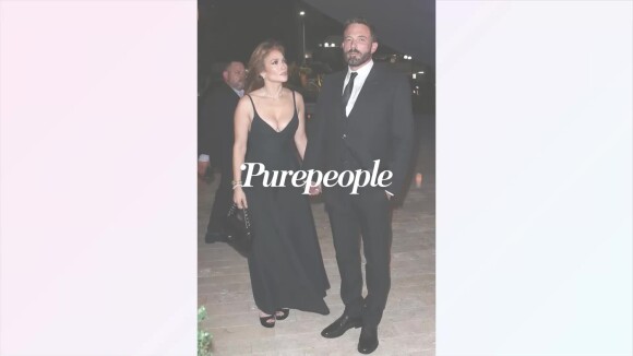 Jennifer Lopez dégaine un décolleté XXL à un hommage funèbre avec Ben Affleck