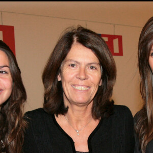 Béatrice Leeb avec ses filles Elsa et Fanny au palais des congrès en 2007
