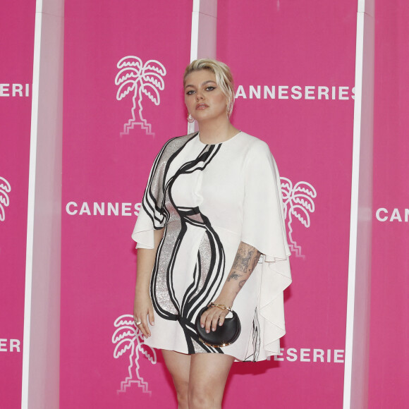Louane Emera - 5ème saison du festival International des Séries "Canneseries" à Cannes, France, le 3 avril 2022. © Denis Guignebourg/Bestimage 