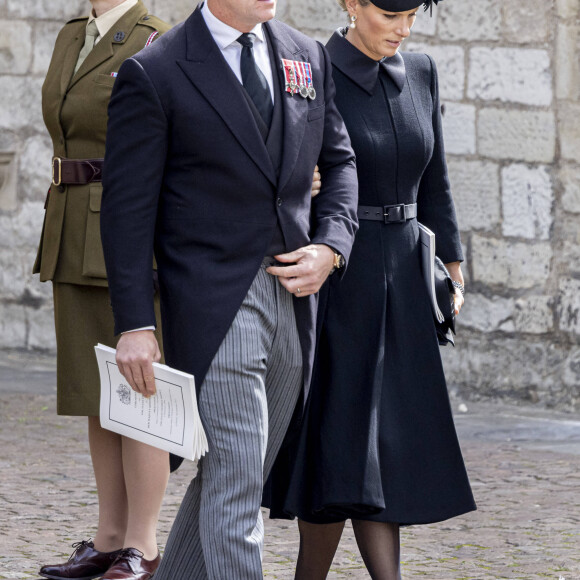 Mike et Zara Tindall - Arrivées au service funéraire à l'Abbaye de Westminster pour les funérailles d'Etat de la reine Elizabeth II d'Angleterre.