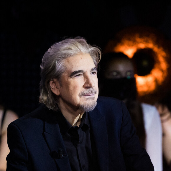 Serge Lama - Enregistrement de l'émission "La boîte à Secrets 5" à Paris, qui sera diffusée le 6 novembre sur France 3. © Tiziano Da Silva / Bestimage 