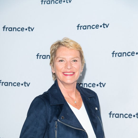 Élise Lucet lors du photocall dans le cadre de la conférence de presse de France Télévisions au Pavillon Gabriel à Paris, France, le 24 août 2021. © Pierre Perusseau/Bestimage 