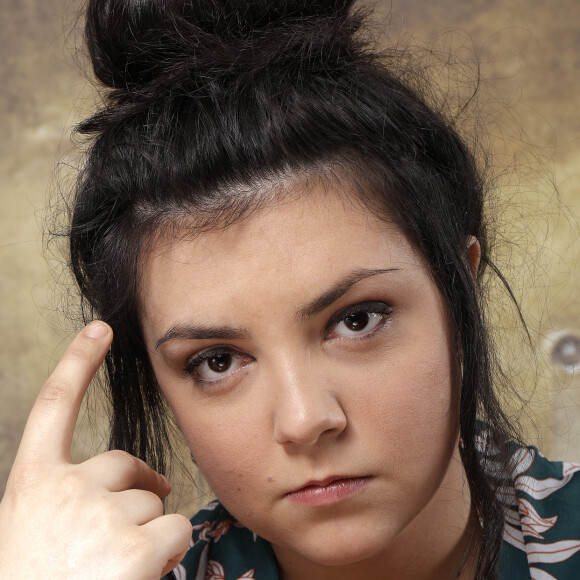 Portrait de la chanteuse Hoshi à Paris, France.
