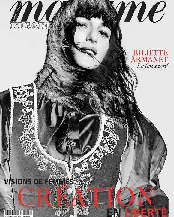 Juliette Armanet en couverture de "Madame Figaro", numéro du 14 octobre 2022.