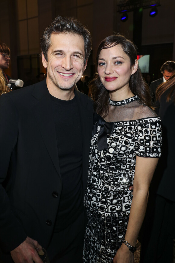 Guillaume Canet et sa compagne Marion Cotillard (en Chanel) - Intérieur du dîner Chanel des révélations César 2020 au Petit Palais à Paris, le 13 janvier 2020. © Olivier Borde/Bestimage