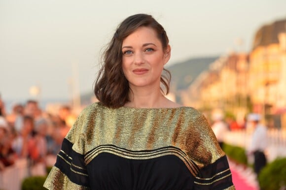 Marion Cotillard - Arrivées à la cérémonie de clôture du 31e Festival du Film de Cabourg, Journées Romantiques le 17 juin 2017. © Coadic Guirec / Bestimage