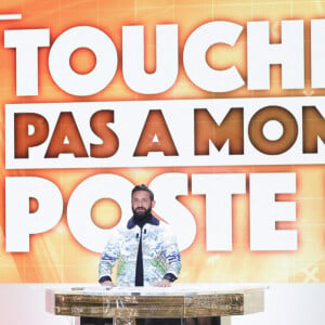 Cyril Hanouna - Sur le plateau de l'émission TPMP (Touche Pas à Mon Poste) présentée en direct par C.Hanouna et diffusée sur C8. © Jack Tribeca / Bestimage