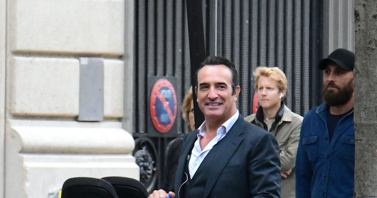 Quel Serie Regarder Sur Amazon Prime Exclusif - Jean Dujardin sur un tournage de la série pour Amazon Prime