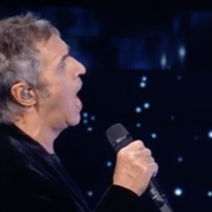 Julien Clerc fait un medley avec Paola, Anisha et Louis lors du prime de la "Star Academy" - Emission du 22 octobre 2022, TF1
