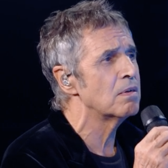 Julien Clerc fait un medley avec Paola, Anisha et Louis lors du prime de la "Star Academy" - Emission du 22 octobre 2022, TF1