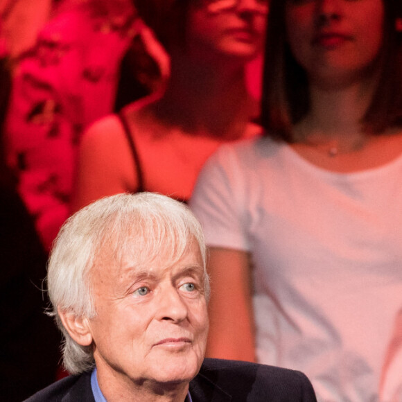 Exclusif - Le chanteur Dave - Enregistrement de l'émission "La boite à secrets" N°2, présentée par F.Bollaert, et qui sera diffusée le 20 décembre sur France 3 en prime time. Le 8 octobre 2019 © Tiziano Da Silva / Bestimage 