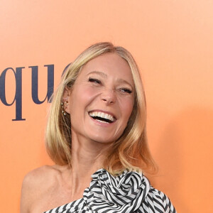 Gwyneth Paltrow au photocall de l'exposition Solaire Culture de la maison Veuve Clicquot à Beverly Hills le 25 octobre 2022 