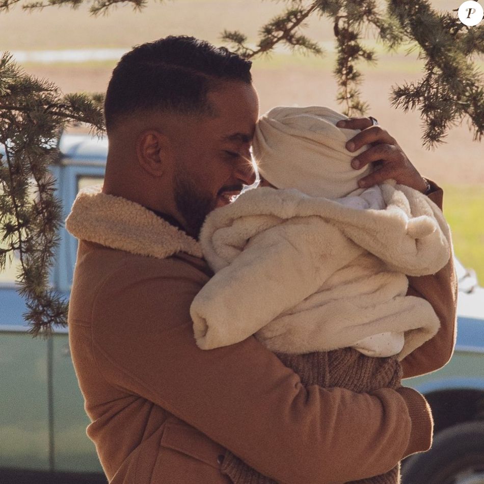 Slimane adorable avec sa petite Esmeralda Instagram / Slimane