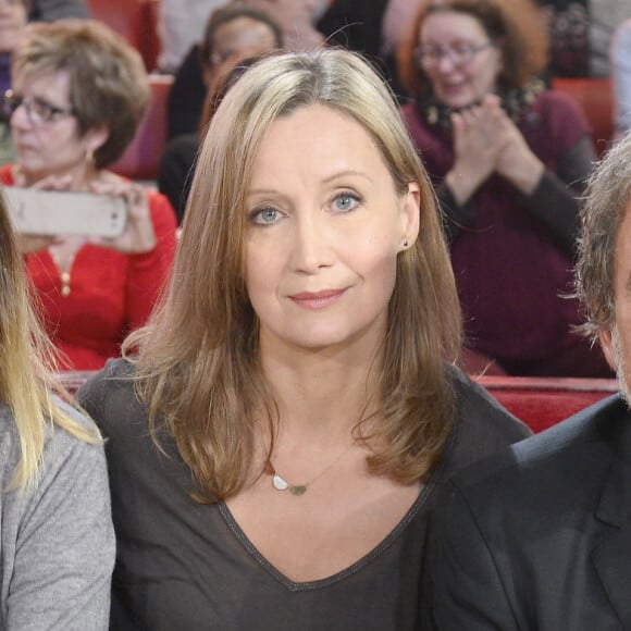 Catherine Marchal, Olivier Marchal et leur fille Zoé Marchal - Enregistrement de l'émission "Vivement Dimanche" à Paris le 15 Décembre 2015 et qui sera diffusée le 6 Janvier 2016. Invité principal Olivier Marchal