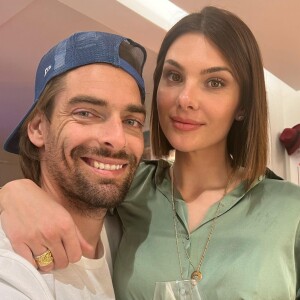 Camille Lacourt et sa compagne Alice Detollenaere.