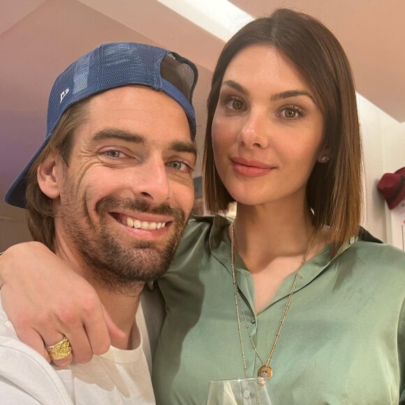 Camille Lacourt et sa compagne Alice Detollenaere.