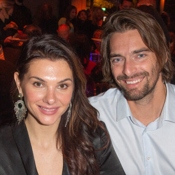 Le nageur Camille Lacourt et sa compagne Alice Detollenaere lors de la soirée de gala de l'Institut Rafaël, maison de l'après Cancer, au Pavillon Gabriel à Paris le 13 décembre 2021. © Erez Lichtfeld / Bestimage.