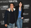 Yvan Attal et sa compagne Charlotte Gainsbourg sont les heureux parents de trois enfants, Ben, Alice et Jo. La cadette ressemble furieusement à sa maman