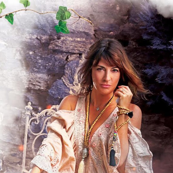 "Je sème", le nouvel album d'Eve Angeli.