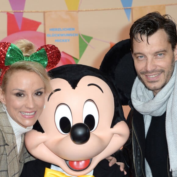 Exclusif - Elodie Gossuin et son mari Bertrand Lacherie - Célébration des 90 ans de magie avec Mickey à Disneyand Paris le 17 novembre 2018. La nouvelle saison de Noël célèbrera 90 ans de fun avec Mickey du 10 novembre 2018 au 6 janvier 2019. © Veeren/Bestimage 