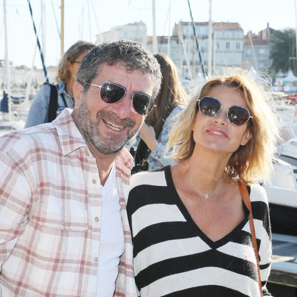 Ingrid Chauvin et son compagnon Philippe Warrin au photocall de la série "Demain nous appartient" lors de la 24ème édition du Festival de la Fiction TV de La Rochelle, France, le 17 septembre 2022. © Patrick bernard/Bestimage 