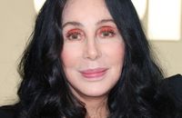 Cher en couple avec un homme de 40 ans de moins qu'elle, elle défend leur grande différence d'âge
