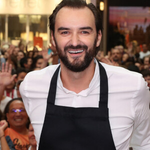 Cyril Lignac est l'invité "Star" de ShowColat le 2 novembre 2018. Cette semaine dédiée au chocolat organisée par CAP 3000, la galerie commerciale de Saint-Laurent du Var, près de Nice, a commencé le 27 octobre pour se terminer le 4 novembre. © Bruno Bebert/Bestimage