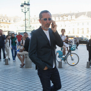 Gad Elmaleh - Défilé de mode Haute-Couture automne-hiver 2022-2023 "Giambattista Valli" à Paris, le 4 juillet 2022. © Veeren / Christophe Clovis / Bestimage