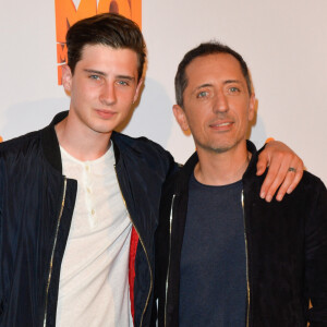 Noé Elmaleh et son père Gad Elmaleh - Avant-première du film d'animation "Moi Moche et Méchant 3" au cinéma Gaumont Champs-Elysées Marignan à Paris. © Coadic Guirec/Bestimage