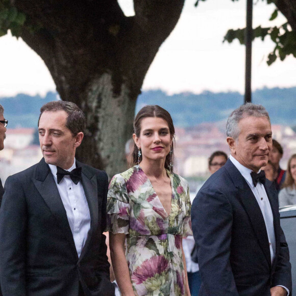 Charlotte Casiraghi et son compagnon Gad Elmaleh - Arrivées pour la soirée de mariage de Pierre Casiraghi et Beatrice Borromeo au château Rocca Angera (château appartenant à la famille Borromeo) à Angera sur les Iles Borromées, sur le Lac Majeur, le 1er août 2015.