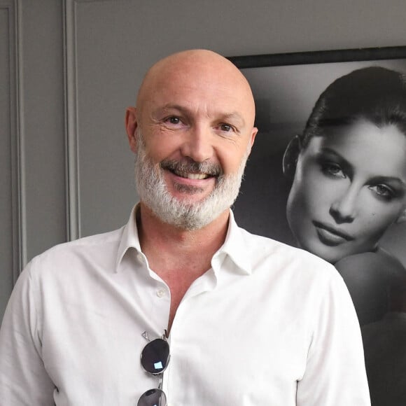 Exclusif - Frank Leboeuf lors du match de football France Hongrie depuis la suite Harcourt du Fouquet's Barrière à Paris. © Coadic Guirec / Bestimage