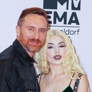 Ava Max and David Guetta au photocall des "MTV Europe Music Awards 2022" à Dusseldorf, le 13 novembre 2022. 