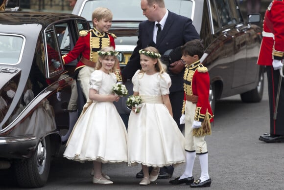 Tom Pettifer, garçon d'honneur, avec Lady Louise Windsor et Lady Margarita Armstrong-Jones pour le mariage de Kate et William. 
Pageboy's and bridesmaids, Tom Pettifer with Master William Lowther-Pinkerton, Lady Louise Windsor and Margarita Armstrong-Jones arriving at Westminster Abbey in London today for the Royal Wedding between Price William and Catherine (Kate) Middleton, London, UK, on April 29, 2011. Photo by Nick Edwards/LFI/ABACAPRESS.COM