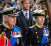 Le roi Charles III d'Angleterre, Le prince Harry, duc de Sussex et La princesse Anne - Funérailles nationales de la reine Elizabeth II à Londres, Royaume Uni, le 19 septembre 2022. © Avalon/panoramic/Bestimage 