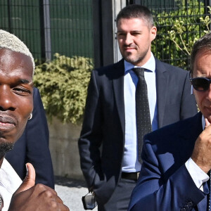 Paul Pogba arrive dans un centre médical de Turin avant de jouer avec la Juventus le 9 juillet 2022. © ANSA via ZUMA Press / Bestimage