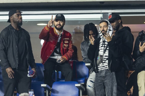 Le rappeur Gazo, Bigflo et Oli - People dans les tribunes lors du match de la 5ème et avant-dernière journée de Ligue des nations entre la France et l'Autriche (2-0) au Stade de France à Saint-Denis le 22 septembre 2022.