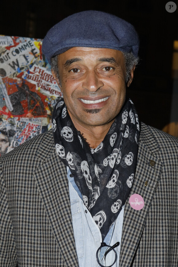 Exclusif - Yannick Noah - Soirée de la 6ème édition du cocktail "A Claudine" au profit de l'association "RoseUp" au restaurant "Mon Paris!" à Paris. Le 14 octobre 2019 © Christophe Clovis / Bestimage Depuis 6 ans, Esther Marion-Meyniel, fondatrice de l'agence Tess'Art Communication récolte des fonds afin d'aider à la lutte contre le cancer et pour le mieux-être des malades. En sa mémoire, elle a baptisé son action " A Claudine " en hommage à sa mère, décédée quand elle avait 20 ans. Pour cela, cette communicante réunie de nombreuses personnalités et s'entoure de personnes qui se battent pour la même cause afin de faire de cet événement du coeur un rendez-vous annuel fort qui puisse, chaque année, en clôture du mois Octobre Rose, apporter une aide significative à une association. C'est le restaurant MonParis!, qui recevait la nouvelle édition Octobre Rose avec les partenaires, René Furterer, Les bougies de Charroux, July Of St Barth, Valmont.. Cette année les profits sont reversés à l'association RoseUp l'association permet aux femmes confrontées à un cancer de poursuivre leur vie de femme, d'épouse, de mère et de professionnelle pendant et après les traitements mais aussi de se sentir moins seule face à la maladie en leur permettant d'appartenir à une communauté. Fabienne Carat, marraine de la soirée 