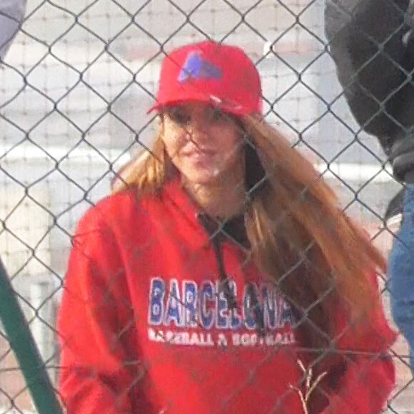 Shakira assiste à un match de baseball de son fils Milan avant leur départ pour Miami où elle doit s'installer avec ses enfants. Barcelone le 12 novembre 2022.