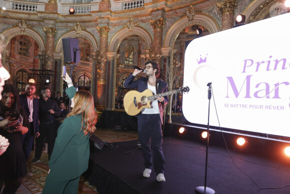 Exclusif - Symon (petit-fils d'Enrico Macias) - Personnalités au Gala pour les 10 ans de l'association "Princesse Margot", présenté par C.Beaugrand, à Paris. Le 15 novembre 2022 © Jack Tribeca / Bestimage