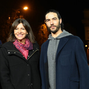 Anne Hidalgo et Tahar Rahim - Inauguration des illuminations de l'Avenue des Champs-Elysées à Paris. ©Coadic Guirec/Bestimage