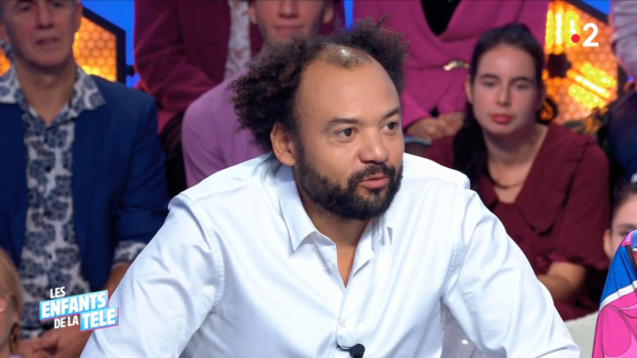 Fabrice Éboué dans l'émission "Les Enfants de la télé".