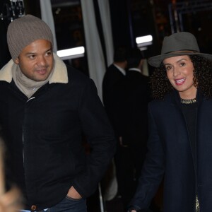 Fabrice Eboué et sa compagne Amelle Chahbi arrivent a l'avant-première du film "American Bluff" à l'UGC Normandie a Paris, le 3 fevrier 2013.