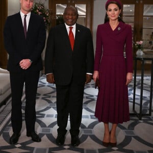 Le prince William, prince de Galles et Catherine Kate Middleton, princesse de Galles rencontrent le président de l'Afrique du Sud Cyril Ramaphosa à l'hôtel Corinthia London le 22 novembre 2022. 