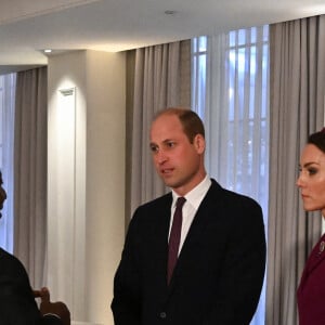 Le prince William, prince de Galles et Catherine Kate Middleton, princesse de Galles rencontrent le président de l'Afrique du Sud Cyril Ramaphosa à l'hôtel Corinthia London le 22 novembre 2022. 