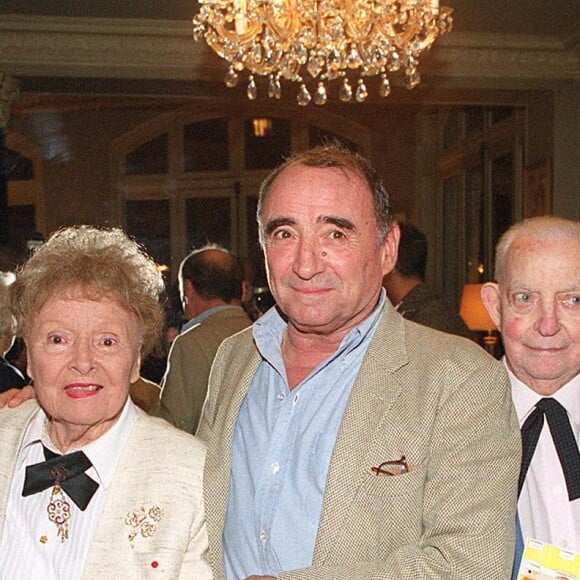 Line Renaud, Odette Joyeux et son mari, Claude Brasseur et son fils Alexandre. 