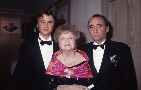 Alexandre Brasseur, son père Claude Brasseur et Odette Joyeux en 1992. © Jean-Claude Woestelandt / Bestimage