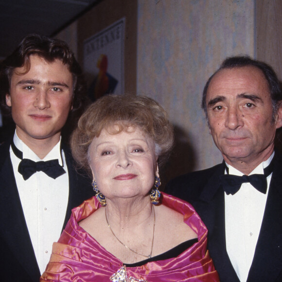 Alexandre Brasseur, son père Claude Brasseur et Odette Joyeux en 1992. © Jean-Claude Woestelandt / Bestimage